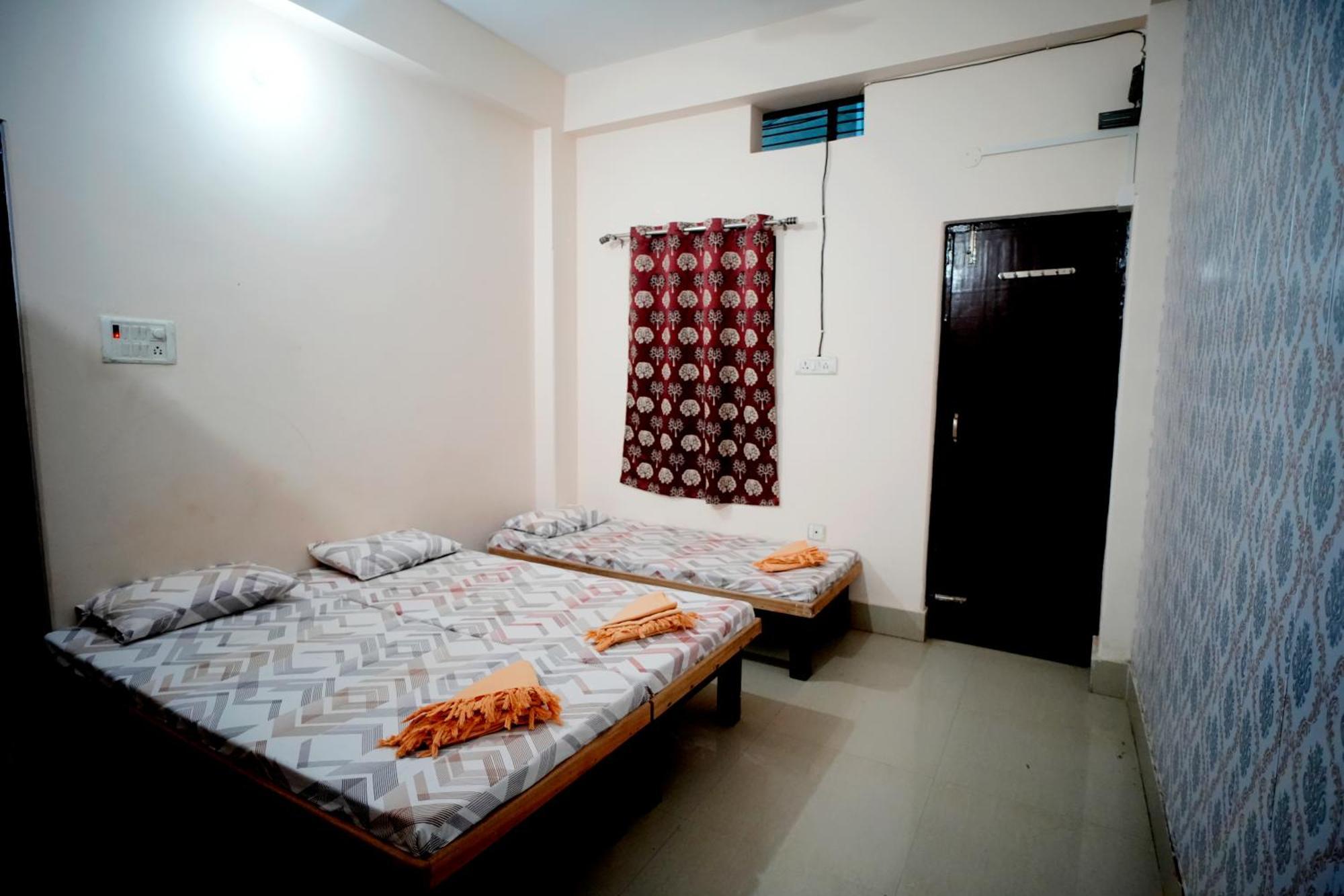 Banaras Gully House 500 Ft From The Ghats Varanasi Exterior photo